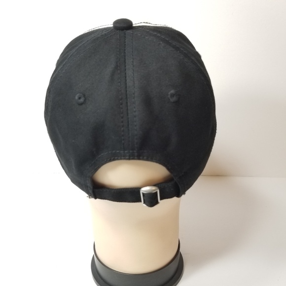 Disney Minnie Mouse Love Hat - Picture 4 of 7